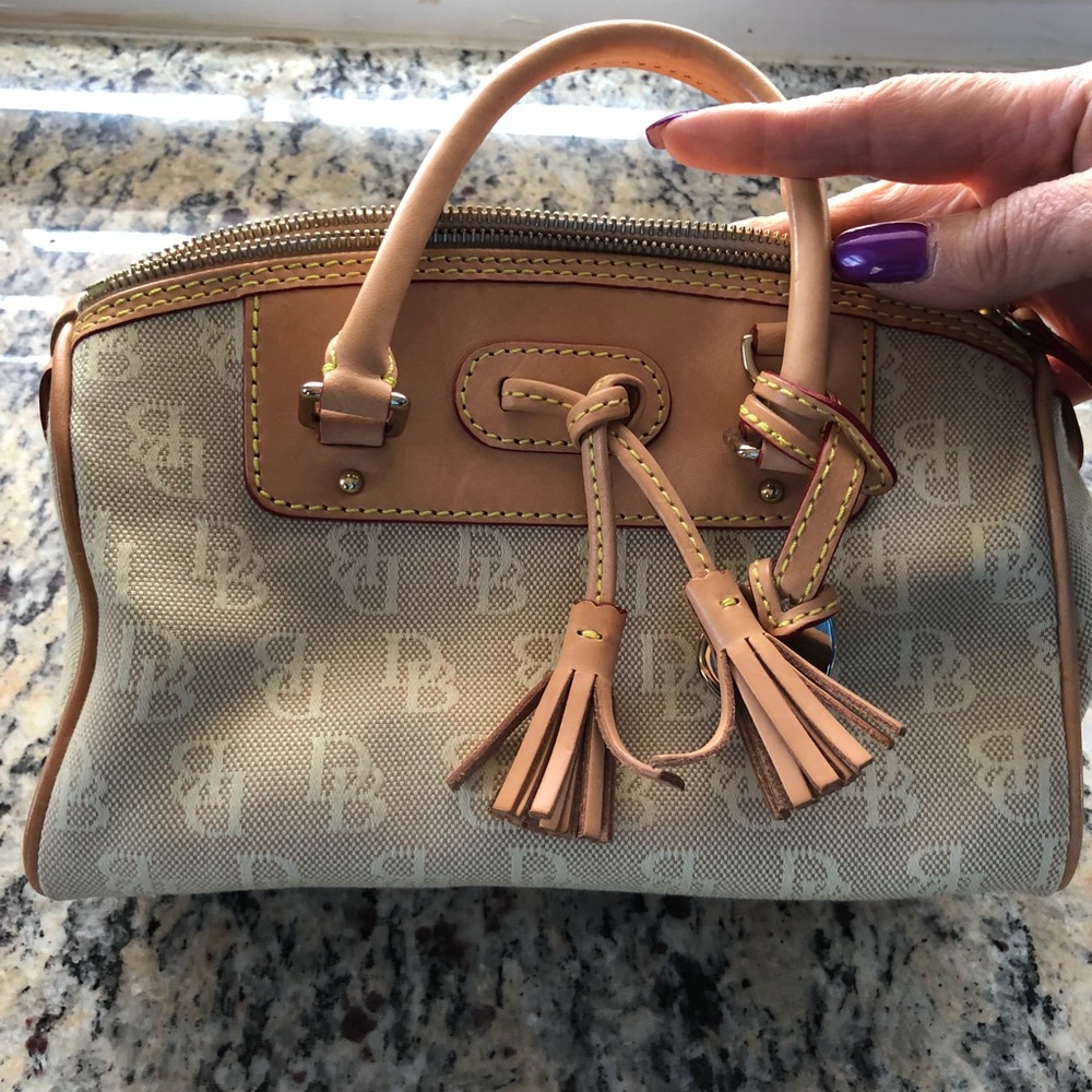 Authentic Dooney &Bourke small satchel